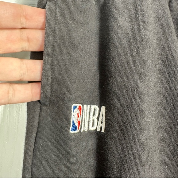 Cotton-On Kids size 8 Chicago Bulls sweatpants, NBA, basketball, team, fan - Picture 4 of 10